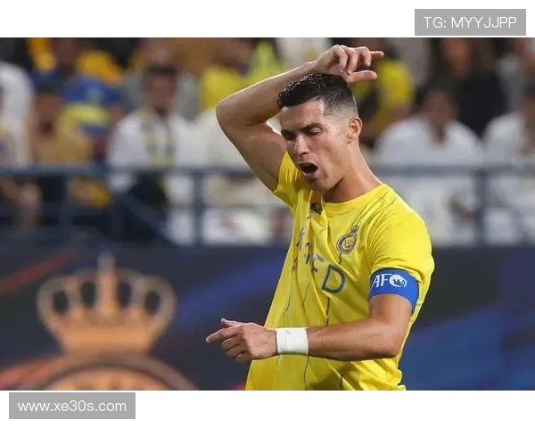 C罗1300场比赛打入955球历史传奇